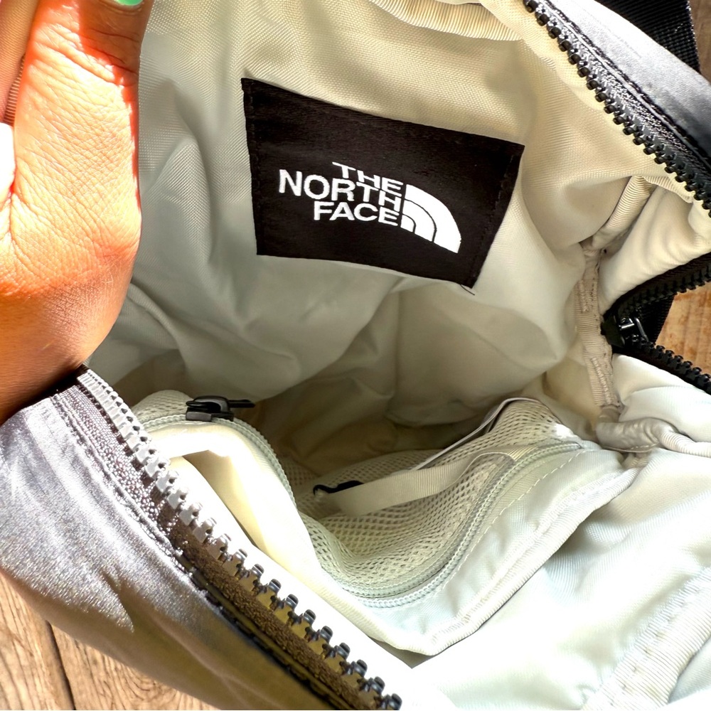 The Northface Nuptse Black & White Crossbody Bag - Picture 7 of 8